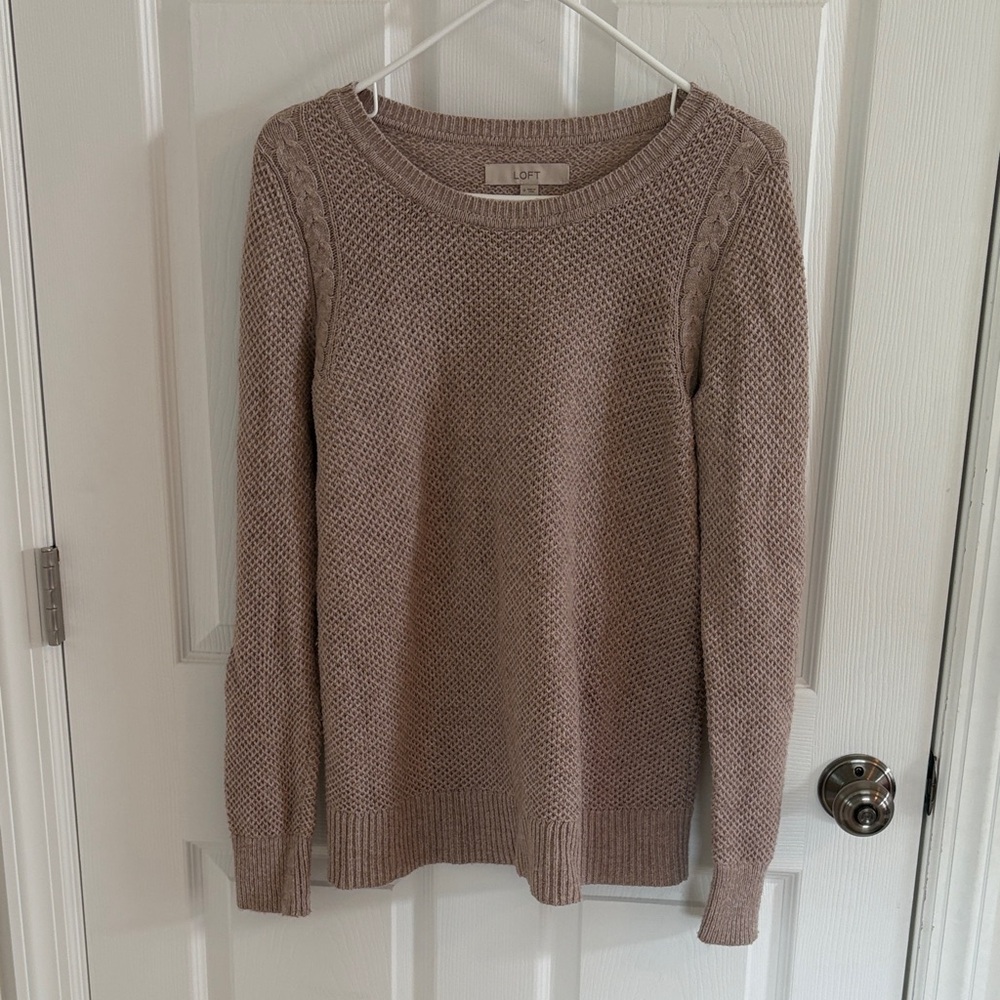 LOFT Women's Beige Crew Neck Sweater